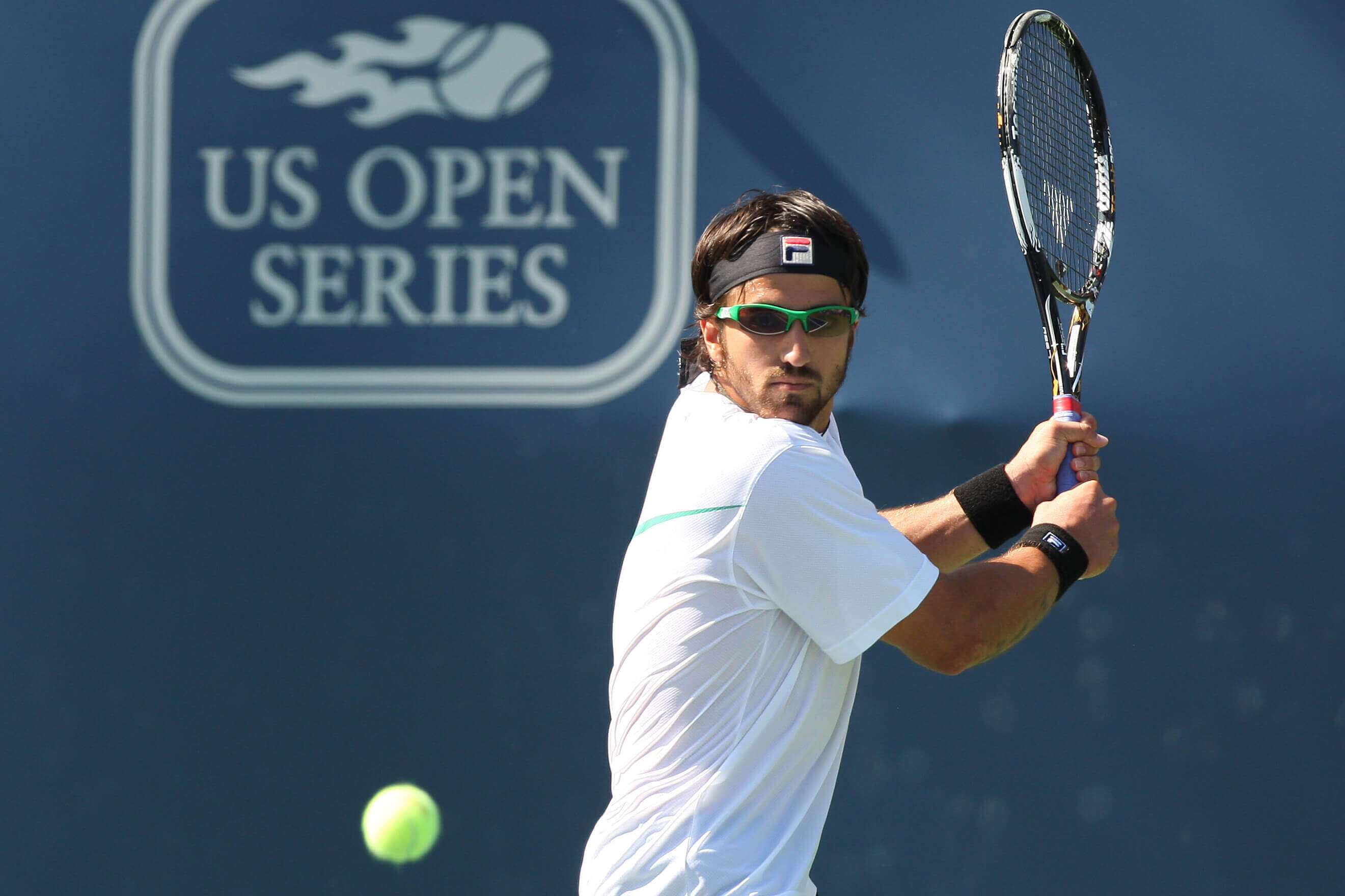 Do Tennis Players Ever Wear Sunglasses? :: Eye Health Central