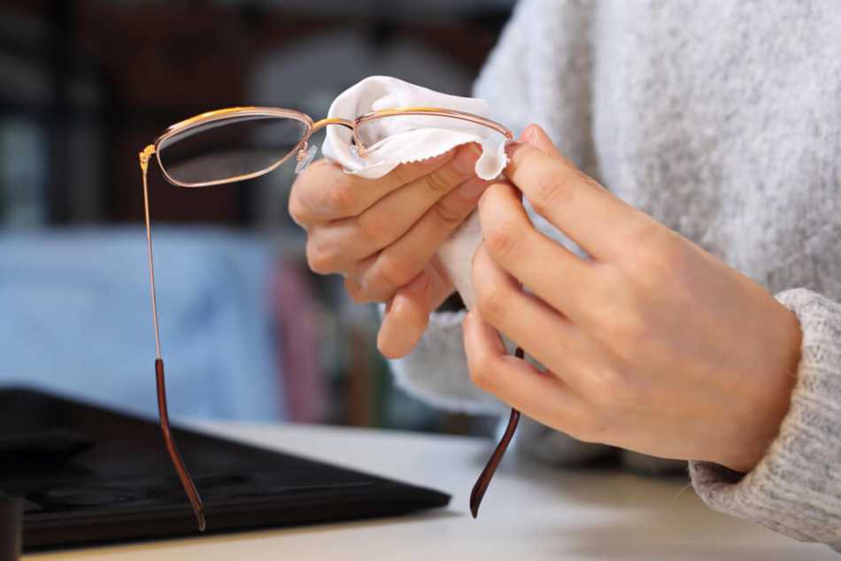 How To Remove Scratches From Glasses - Online Opticians UK - Blog